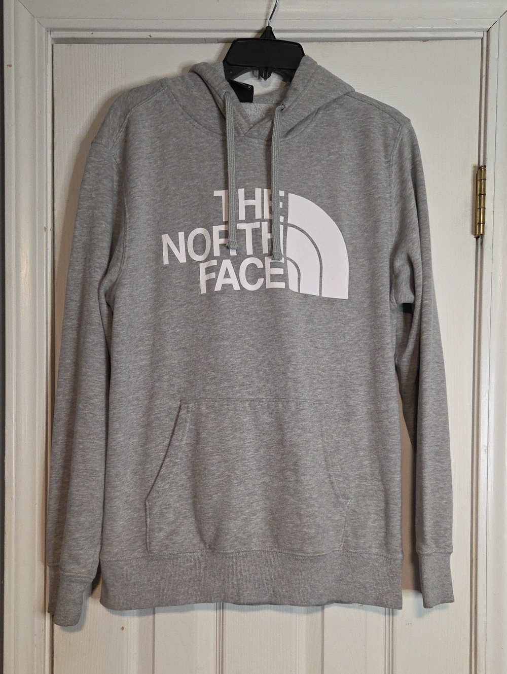 The North Face Men's Light Grey Logo Pullover Hoodie